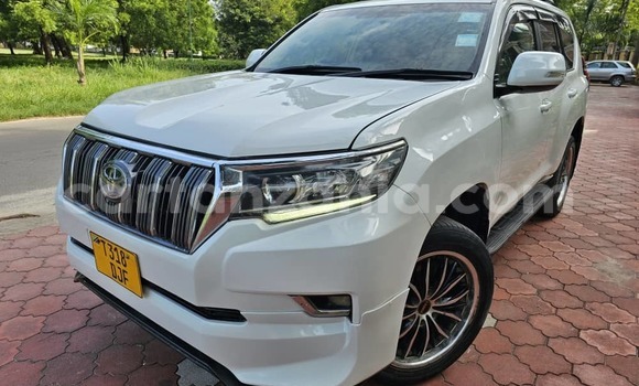 Buy Used Toyota Land Cruiser Prado White Car in Dar es Salaam in Dar es Salaam Buy Used Toyota Land Cruiser Prado White Car in Dar es Salaam in Dar es Salaam