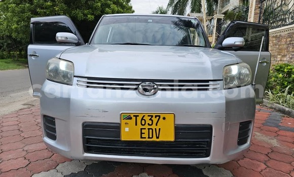 Buy used toyota corolla rumion silver car in dar es salaam in dar es ...