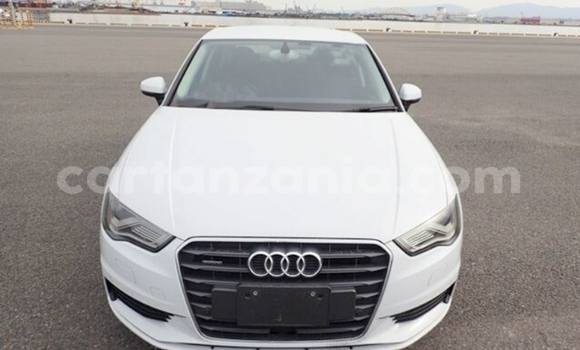 Nunua Imported Audi A3 Nyeupe Gari ndani ya Dar es Salaam nchini Dar es Salaam