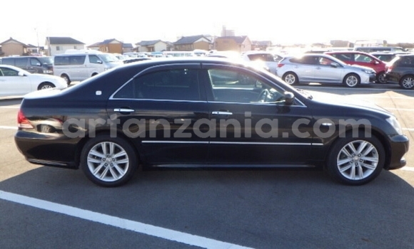 Buy Import Toyota Crown Black Car in Dar es Salaam in Dar es Salaam Buy Import Toyota Crown Black Car in Dar es Salaam in Dar es Salaam