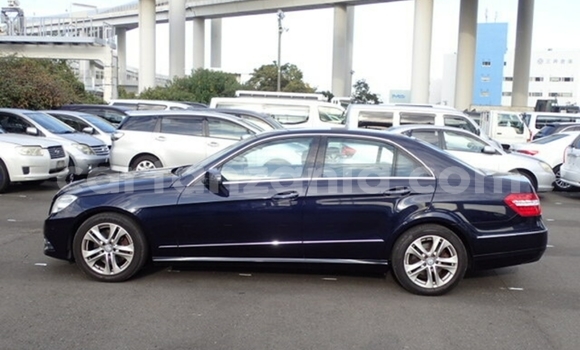 Buy Import Mercedes‒Benz E–Class Blue Car in Dar es Salaam in Dar es Salaam Buy Import Mercedes‒Benz E–Class Blue Car in Dar es Salaam in Dar es Salaam