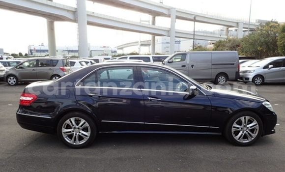 Buy Import Mercedes‒Benz E–Class Blue Car in Dar es Salaam in Dar es Salaam Buy Import Mercedes‒Benz E–Class Blue Car in Dar es Salaam in Dar es Salaam