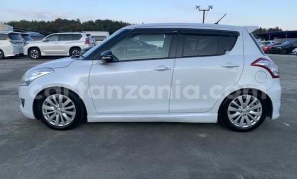 Nunua Imported Suzuki Swift Nyeupe Gari ndani ya Dar es Salaam nchini Dar es Salaam Nunua Imported Suzuki Swift Nyeupe Gari ndani ya Dar es Salaam nchini Dar es Salaam