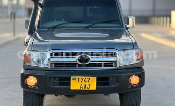 Nunua Ilio tumika Toyota Land Cruiser Prado Kijani Gari ndani ya Dodoma nchini Dodoma Nunua Ilio tumika Toyota Land Cruiser Prado Kijani Gari ndani ya Dodoma nchini Dodoma