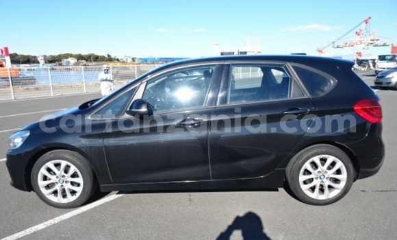 Nunua Imported BMW 2-Series Nyeusi Gari ndani ya Dar es Salaam nchini Dar es Salaam Nunua Imported BMW 2-Series Nyeusi Gari ndani ya Dar es Salaam nchini Dar es Salaam