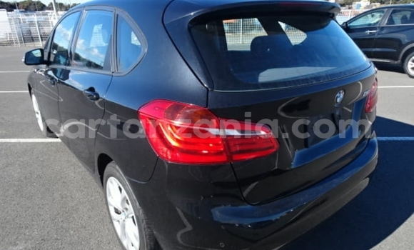 Nunua Imported BMW 2-Series Nyeusi Gari ndani ya Dar es Salaam nchini Dar es Salaam Nunua Imported BMW 2-Series Nyeusi Gari ndani ya Dar es Salaam nchini Dar es Salaam