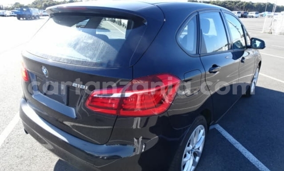 Nunua Imported BMW 2-Series Nyeusi Gari ndani ya Dar es Salaam nchini Dar es Salaam Nunua Imported BMW 2-Series Nyeusi Gari ndani ya Dar es Salaam nchini Dar es Salaam