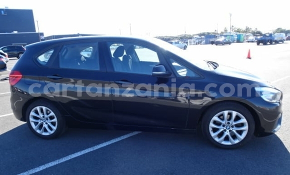 Nunua Imported BMW 2-Series Nyeusi Gari ndani ya Dar es Salaam nchini Dar es Salaam Nunua Imported BMW 2-Series Nyeusi Gari ndani ya Dar es Salaam nchini Dar es Salaam
