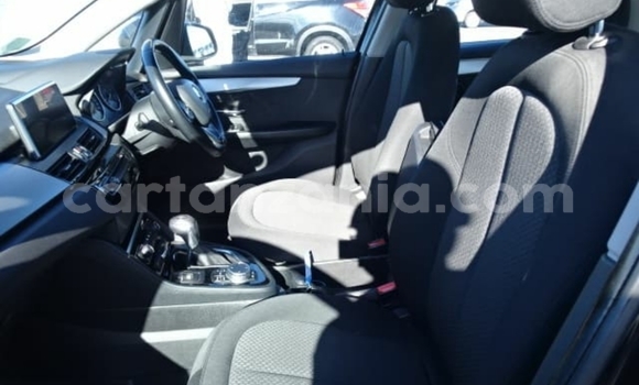 Nunua Imported BMW 2-Series Nyeusi Gari ndani ya Dar es Salaam nchini Dar es Salaam Nunua Imported BMW 2-Series Nyeusi Gari ndani ya Dar es Salaam nchini Dar es Salaam