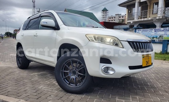 Buy Used Toyota Vanguard White Car in Dar es Salaam in Dar es Salaam Buy Used Toyota Vanguard White Car in Dar es Salaam in Dar es Salaam