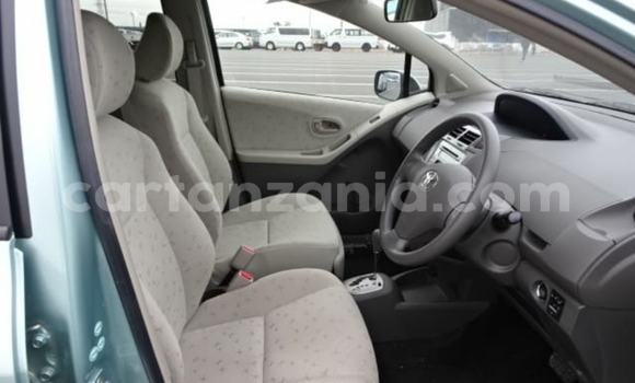 Nunua Imported Toyota Vitz Bluu Gari ndani ya Dar es Salaam nchini Dar es Salaam Nunua Imported Toyota Vitz Bluu Gari ndani ya Dar es Salaam nchini Dar es Salaam