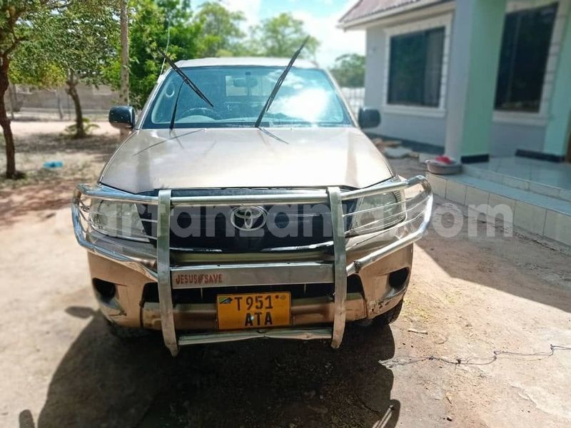 Big with watermark toyota hilux dar es salaam dar es salaam 20669