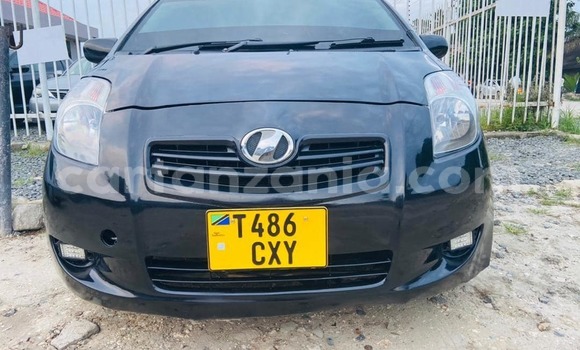 Buy Used Toyota Vitz Black Car in Babati Urban in Manyara