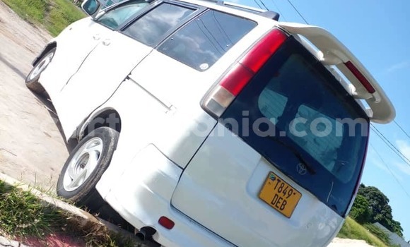 Buy Used Toyota Noah White Car in Babati Urban in Manyara Buy Used Toyota Noah White Car in Babati Urban in Manyara