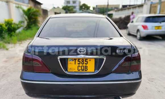 Nunua Ilio tumika Toyota Brevis Nyeusi Gari ndani ya Babati Mjini nchini Manyara Nunua Ilio tumika Toyota Brevis Nyeusi Gari ndani ya Babati Mjini nchini Manyara