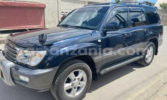 Nunua Ilio tumika Toyota Land Cruiser Nyeusi Gari ndani ya Vijijini vya Babati nchini Manyara Nunua Ilio tumika Toyota Land Cruiser Nyeusi Gari ndani ya Vijijini vya Babati nchini Manyara