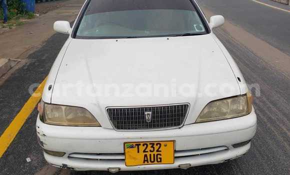 Buy Used Toyota Cresta White Car in Babati Rural in Manyara Buy Used Toyota Cresta White Car in Babati Rural in Manyara