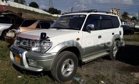Buy Used Toyota Land Cruiser Prado White Car in Dar es Salaam in Dar es Salaam Buy Used Toyota Land Cruiser Prado White Car in Dar es Salaam in Dar es Salaam