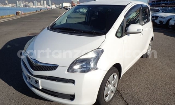 Nunua Imported Toyota Ractis Nyeupe Gari ndani ya Dar es Salaam nchini Dar es Salaam Nunua Imported Toyota Ractis Nyeupe Gari ndani ya Dar es Salaam nchini Dar es Salaam