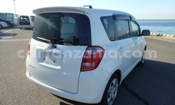 Nunua Imported Toyota Ractis Nyeupe Gari ndani ya Dar es Salaam nchini Dar es Salaam Nunua Imported Toyota Ractis Nyeupe Gari ndani ya Dar es Salaam nchini Dar es Salaam