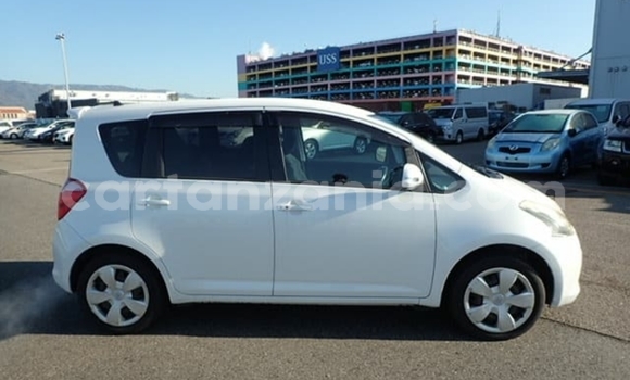 Nunua Imported Toyota Ractis Nyeupe Gari ndani ya Dar es Salaam nchini Dar es Salaam Nunua Imported Toyota Ractis Nyeupe Gari ndani ya Dar es Salaam nchini Dar es Salaam