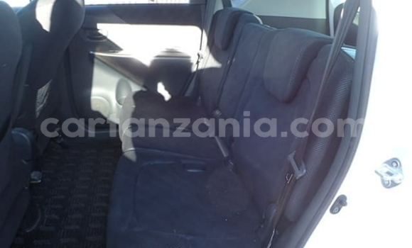 Nunua Imported Toyota Ractis Nyeupe Gari ndani ya Dar es Salaam nchini Dar es Salaam Nunua Imported Toyota Ractis Nyeupe Gari ndani ya Dar es Salaam nchini Dar es Salaam