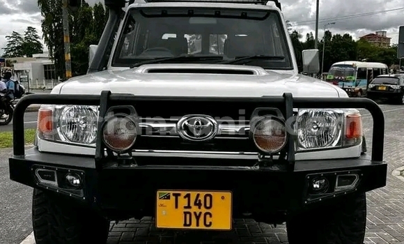 Nunua Ilio tumika Toyota Land Cruiser Nyingine Gari ndani ya Dar es Salaam nchini Dar es Salaam Nunua Ilio tumika Toyota Land Cruiser Nyingine Gari ndani ya Dar es Salaam nchini Dar es Salaam