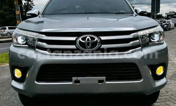 Nunua Ilio tumika Toyota Hilux Beige Gari ndani ya Dar es Salaam nchini Dar es Salaam Nunua Ilio tumika Toyota Hilux Beige Gari ndani ya Dar es Salaam nchini Dar es Salaam