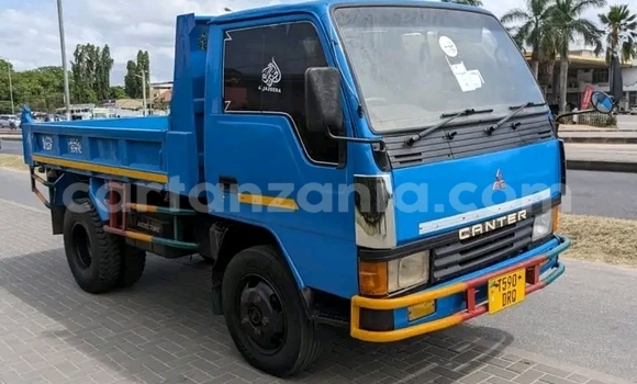 Buy Used Mitsubishi Triton Blue Car in Dar es Salaam in Dar es Salaam