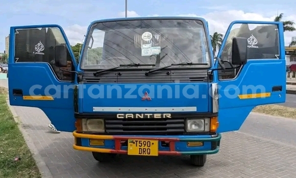 Nunua Ilio tumika Mitsubishi Triton Bluu Gari ndani ya Dar es Salaam nchini Dar es Salaam Nunua Ilio tumika Mitsubishi Triton Bluu Gari ndani ya Dar es Salaam nchini Dar es Salaam