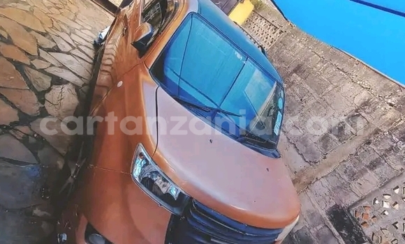 Buy Used Toyota bB Brown Car in Dar es Salaam in Dar es Salaam