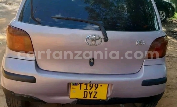 Buy Used Toyota Vitz Green Car in Dar es Salaam in Dar es Salaam