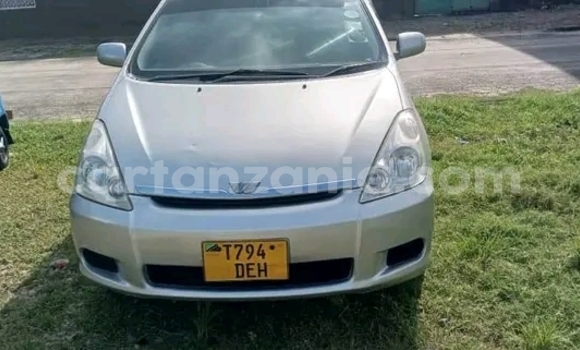 Buy Used Toyota Vitz Green Car in Dar es Salaam in Dar es Salaam Buy Used Toyota Vitz Green Car in Dar es Salaam in Dar es Salaam