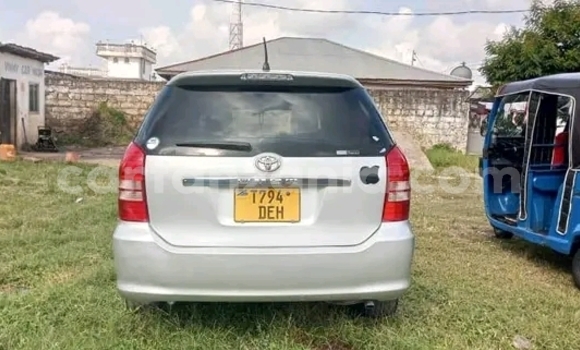 Buy Used Toyota Vitz Green Car in Dar es Salaam in Dar es Salaam Buy Used Toyota Vitz Green Car in Dar es Salaam in Dar es Salaam