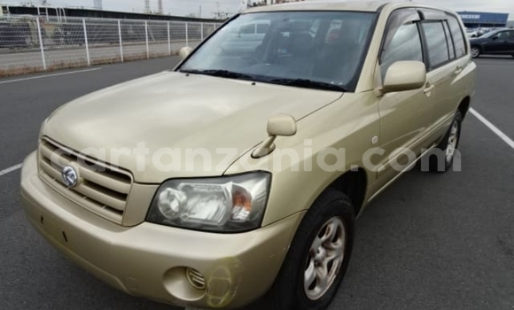 Buy Import Toyota Kluger Other Car in Dar es Salaam in Dar es Salaam Buy Import Toyota Kluger Other Car in Dar es Salaam in Dar es Salaam