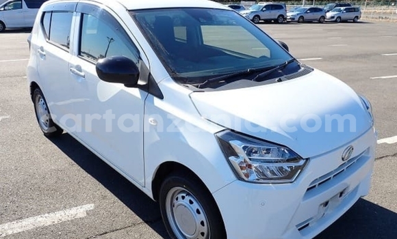 Nunua Imported Daihatsu Mira e:S Nyeupe Gari ndani ya Dar es Salaam nchini Dar es Salaam Nunua Imported Daihatsu Mira e:S Nyeupe Gari ndani ya Dar es Salaam nchini Dar es Salaam