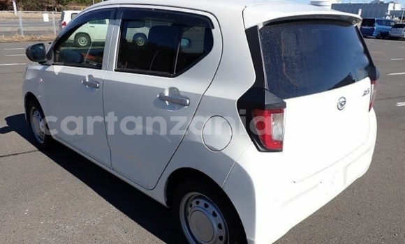 Nunua Imported Daihatsu Mira e:S Nyeupe Gari ndani ya Dar es Salaam nchini Dar es Salaam Nunua Imported Daihatsu Mira e:S Nyeupe Gari ndani ya Dar es Salaam nchini Dar es Salaam