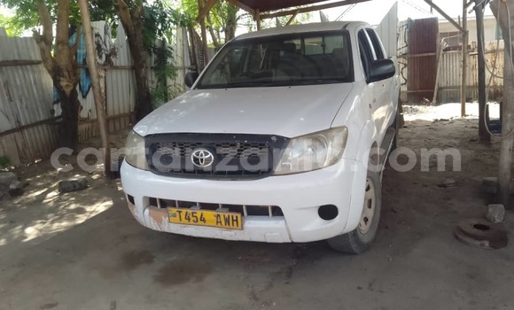 Buy Used Toyota Hiluxe VIGO White Car in Dar es Salaam in Dar es Salaam