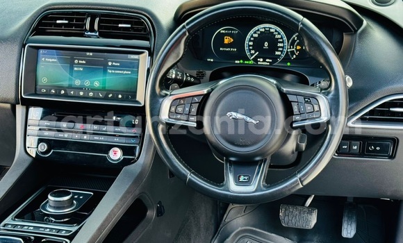 Nunua Imported Jaguar F-Pace Nyeupe Gari ndani ya Dar es Salaam nchini Dar es Salaam Nunua Imported Jaguar F-Pace Nyeupe Gari ndani ya Dar es Salaam nchini Dar es Salaam