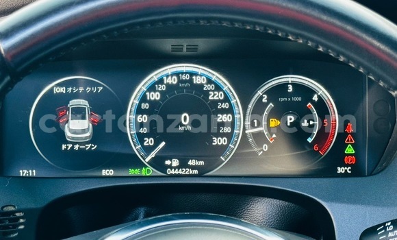 Nunua Imported Jaguar F-Pace Nyeupe Gari ndani ya Dar es Salaam nchini Dar es Salaam Nunua Imported Jaguar F-Pace Nyeupe Gari ndani ya Dar es Salaam nchini Dar es Salaam