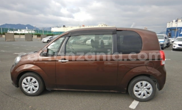 Buy Import Toyota Porte Brown Car in Dar es Salaam in Dar es Salaam Buy Import Toyota Porte Brown Car in Dar es Salaam in Dar es Salaam