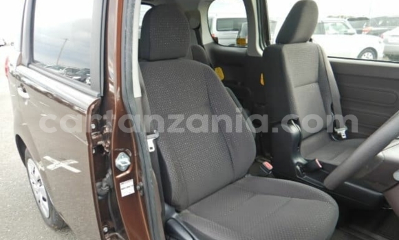 Buy Import Toyota Porte Brown Car in Dar es Salaam in Dar es Salaam Buy Import Toyota Porte Brown Car in Dar es Salaam in Dar es Salaam