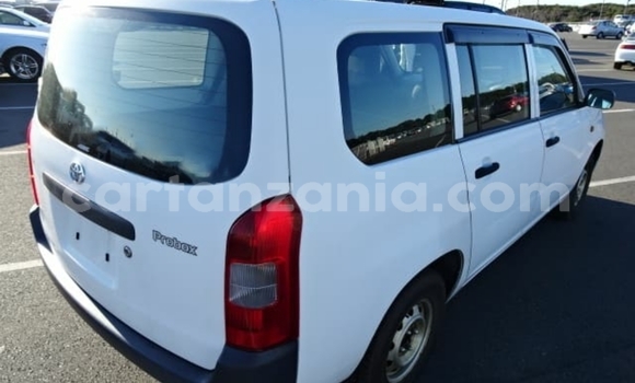 Nunua Imported Toyota Probox Nyeupe Gari ndani ya Dar es Salaam nchini Dar es Salaam Nunua Imported Toyota Probox Nyeupe Gari ndani ya Dar es Salaam nchini Dar es Salaam