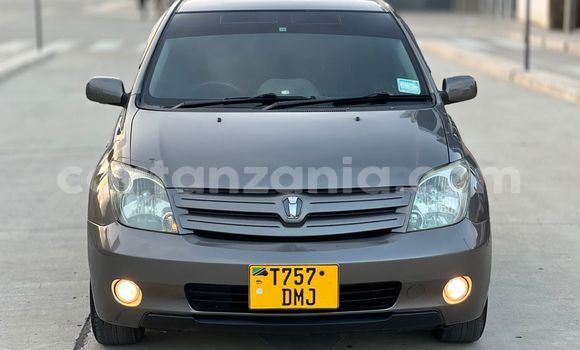Nunua Ilio tumika Toyota IST Nyingine Gari ndani ya Dar es Salaam nchini Dar es Salaam