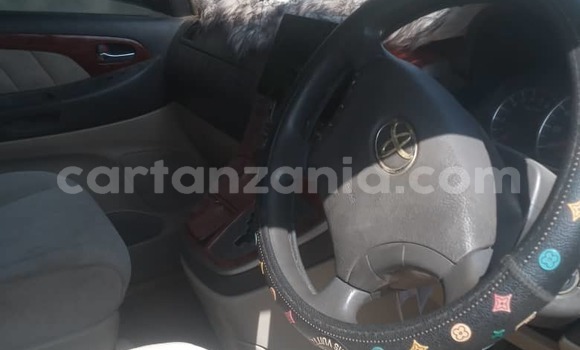 Buy Used Toyota Alphard Silver Car in Dar es Salaam in Dar es Salaam Buy Used Toyota Alphard Silver Car in Dar es Salaam in Dar es Salaam