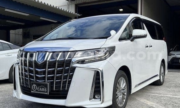 Buy Used Toyota Alphard White Car in Dar es Salaam in Dar es Salaam Buy Used Toyota Alphard White Car in Dar es Salaam in Dar es Salaam
