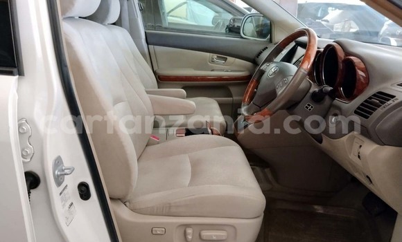 Nunua Mpya Toyota Harrier Nyeupe Gari ndani ya Dar es Salaam nchini Dar es Salaam Nunua Mpya Toyota Harrier Nyeupe Gari ndani ya Dar es Salaam nchini Dar es Salaam