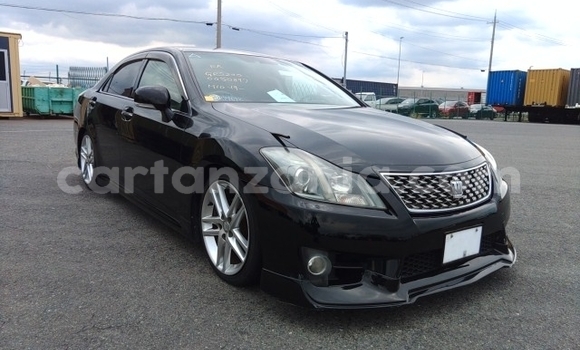 Buy Import Toyota Crown Black Car in Dar es Salaam in Dar es Salaam Buy Import Toyota Crown Black Car in Dar es Salaam in Dar es Salaam