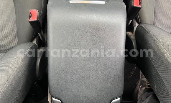 Buy Import Land Rover Discovery Black Car in Dar es Salaam in Dar es Salaam Buy Import Land Rover Discovery Black Car in Dar es Salaam in Dar es Salaam