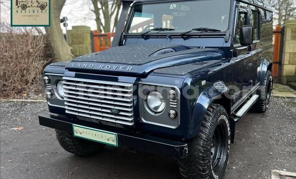 Nunua Imported Land Rover Defender Nyeusi Gari ndani ya Dar es Salaam nchini Dar es Salaam